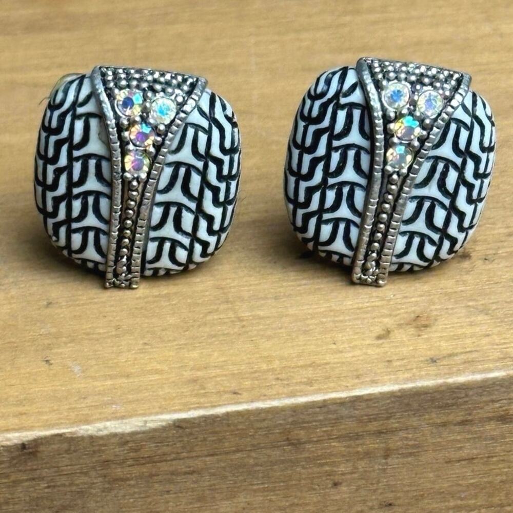 Vintage square clip earrings geometric Aurora Borealis rhinestones black white